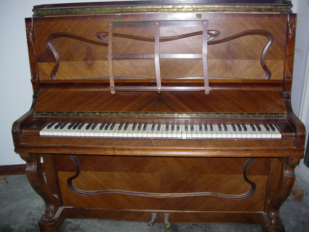 Echange piano droit Mussard accord&eacute; - livr&eacute; Instruments de musique