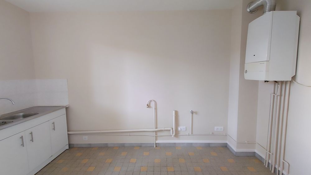 Location Appartement Proximité hippodrome de Villeurb/ carré de soie F2 TBE 525cc Vaulx-en-velin