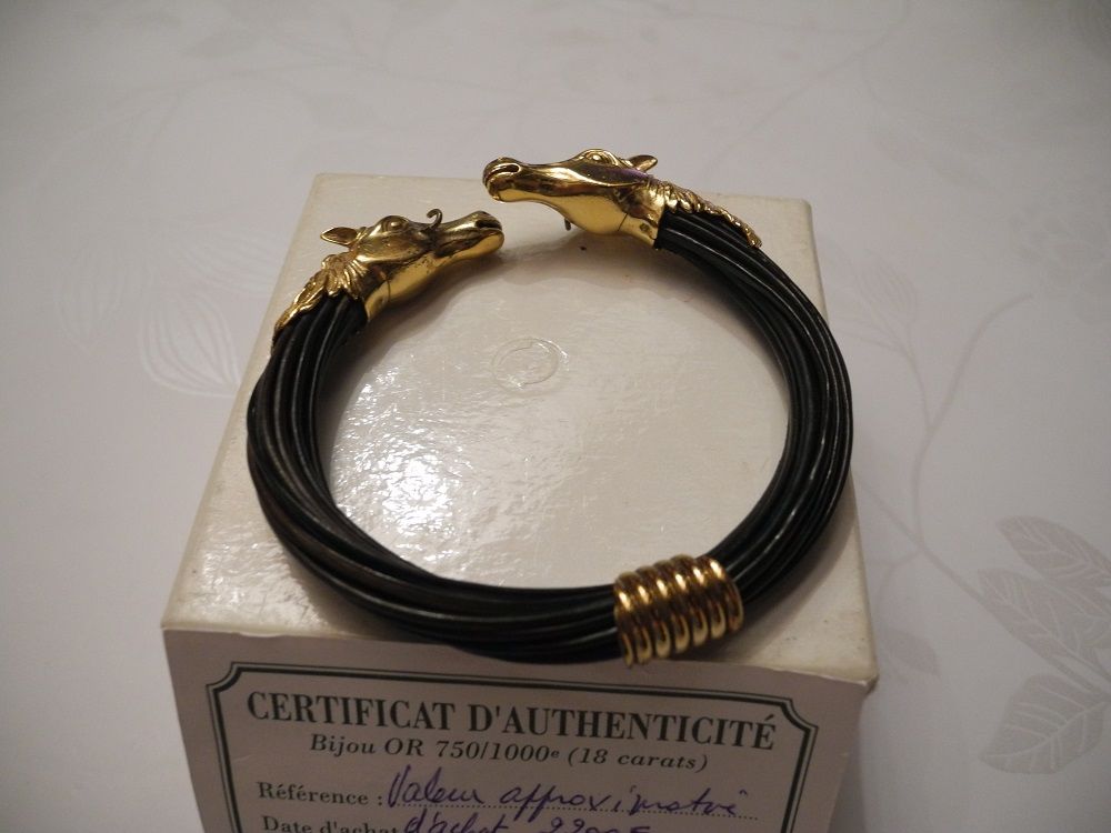 Superbe bracelet en poils d'&eacute;l&eacute;phant avec certificat Bijoux et montres