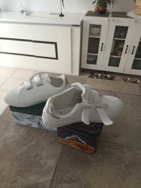 chaussures pour femme 17 Brignoles (83)