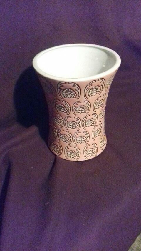  vase neuf  24 Craponne (69)