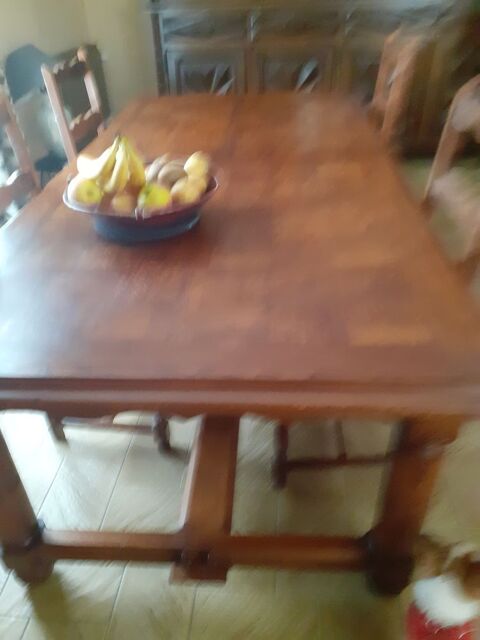 TABLE 8 PLACES CHENE FABRICATION ARTISANALE 0 Roullet-Saint-Estèphe (16)