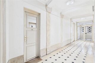  Appartement  vendre 4 pices 98 m Paris