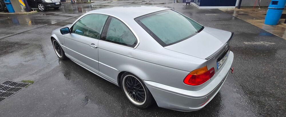 S&eacute;rie 3 328i 2001 occasion 77400 Dampmart