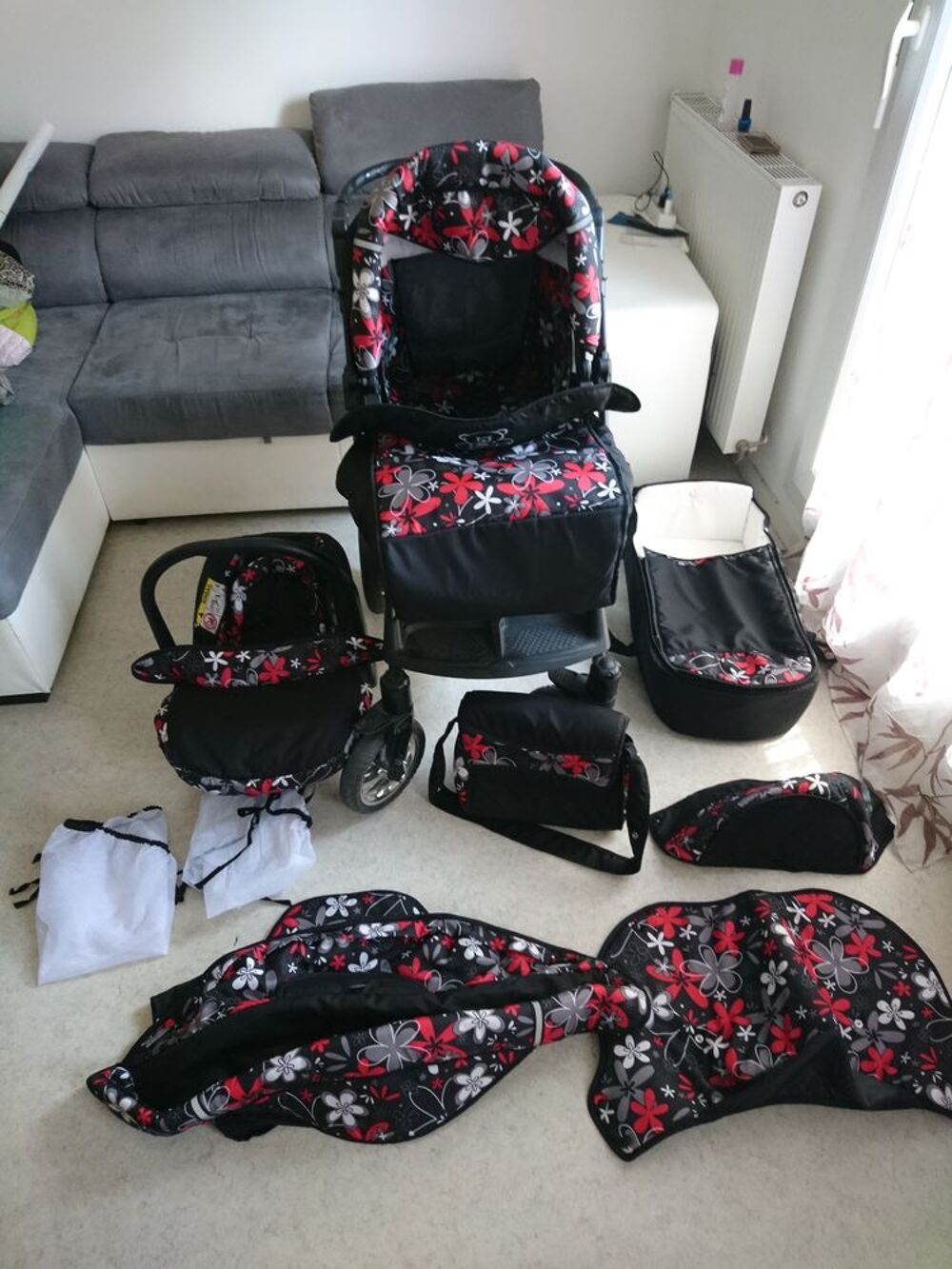 Pousette trio BABY SPORTIVE avec tous ses accessoires Puériculture