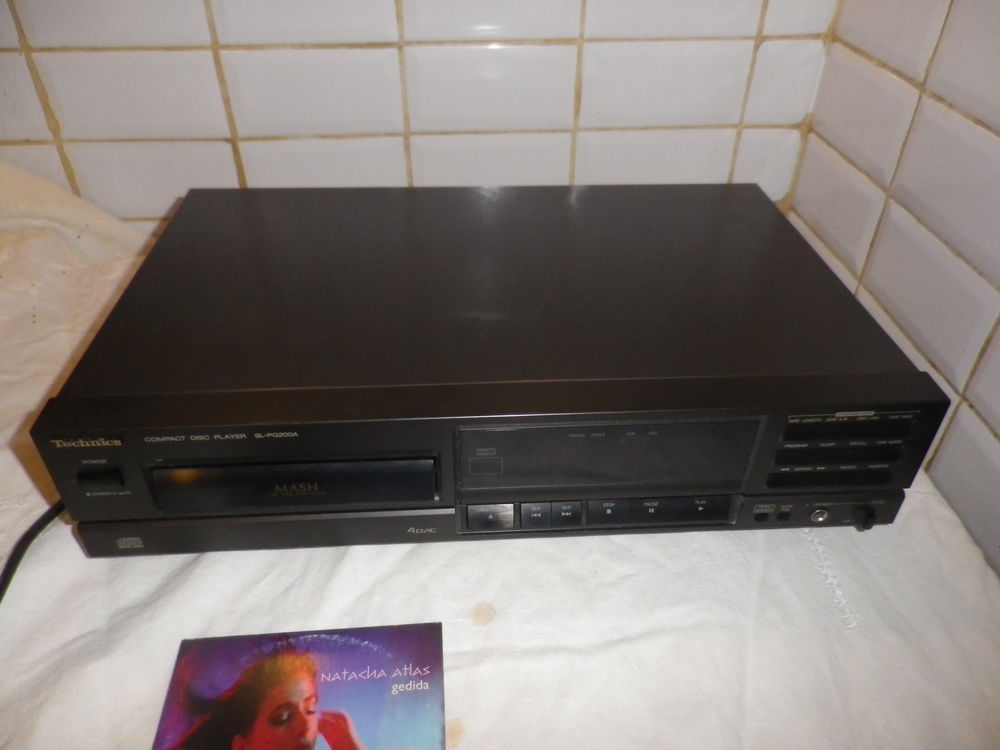 Lecteur cd audio technics compact disc player SL-PG200A sans Audio et hifi