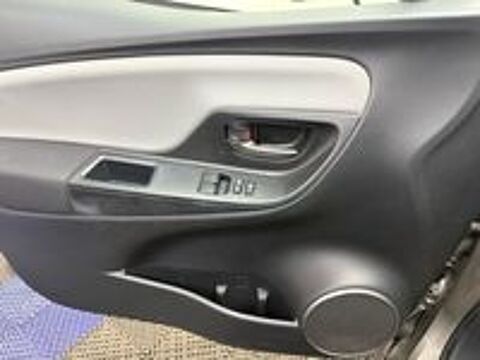 Yaris 100 VVT-i Design 2017 occasion 69120 Vaulx-en-Velin