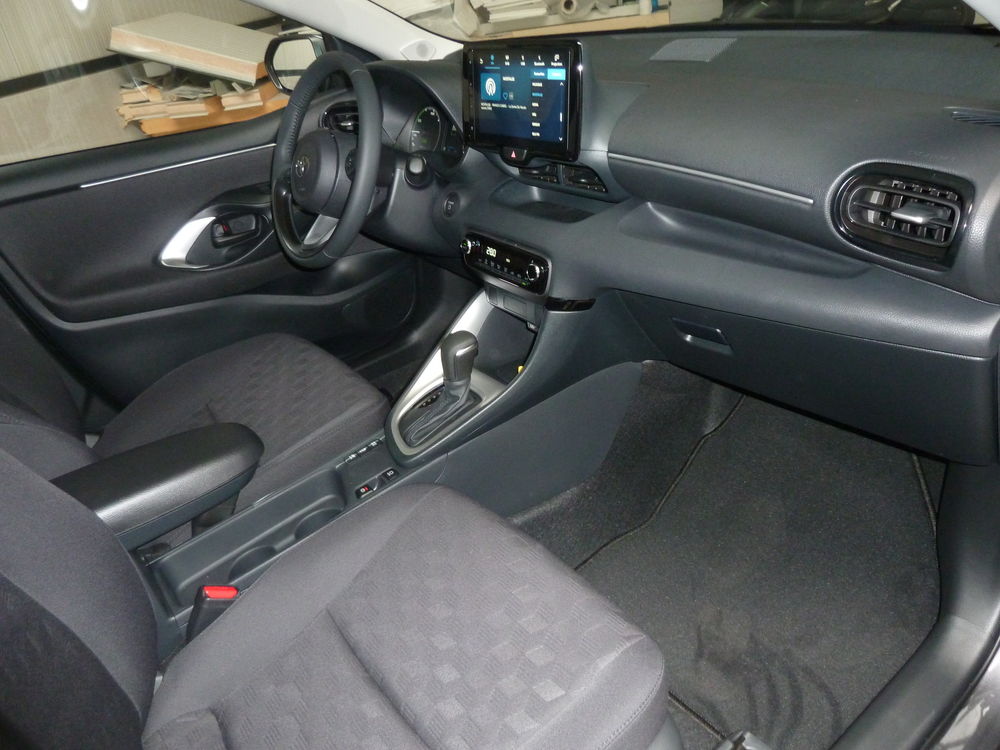 Yaris Hybride 116h Dynamic 2026 occasion 95300 Ennery