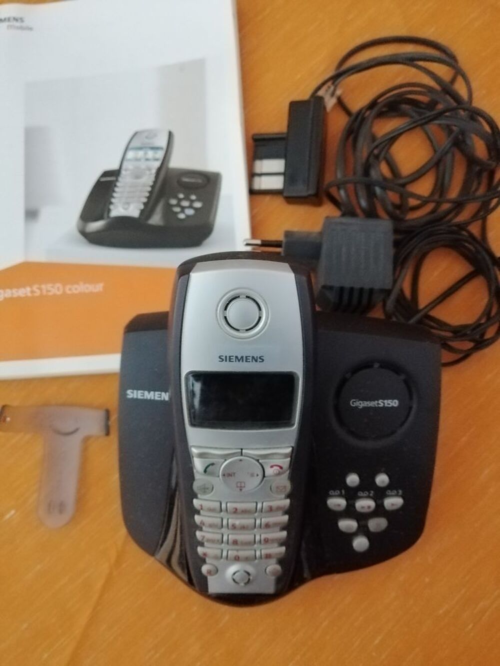 2 T&eacute;l&eacute;phones sans fil SIEMENS ! Téléphones et tablettes