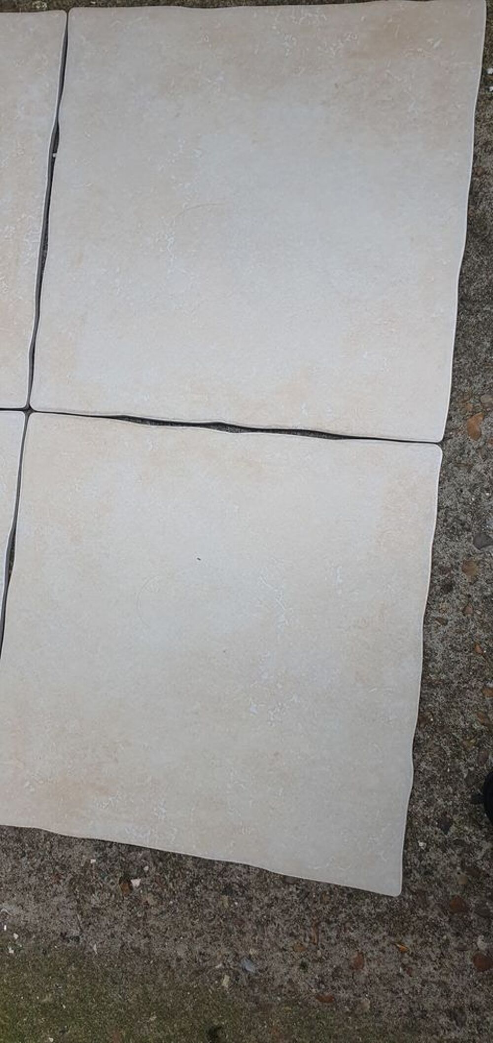 Carrelages Gr&egrave;s Ceram de qualit&eacute; sup&eacute;rieure. Neuf 700€ Bricolage