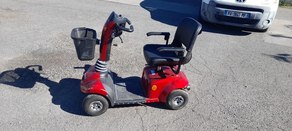 scooter handicap&eacute; Vélos