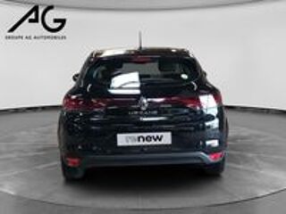 Megane IV Berline Blue dCi 115 Evolution 2023 occasion 08000 Charleville-M&eacute;zi&egrave;res