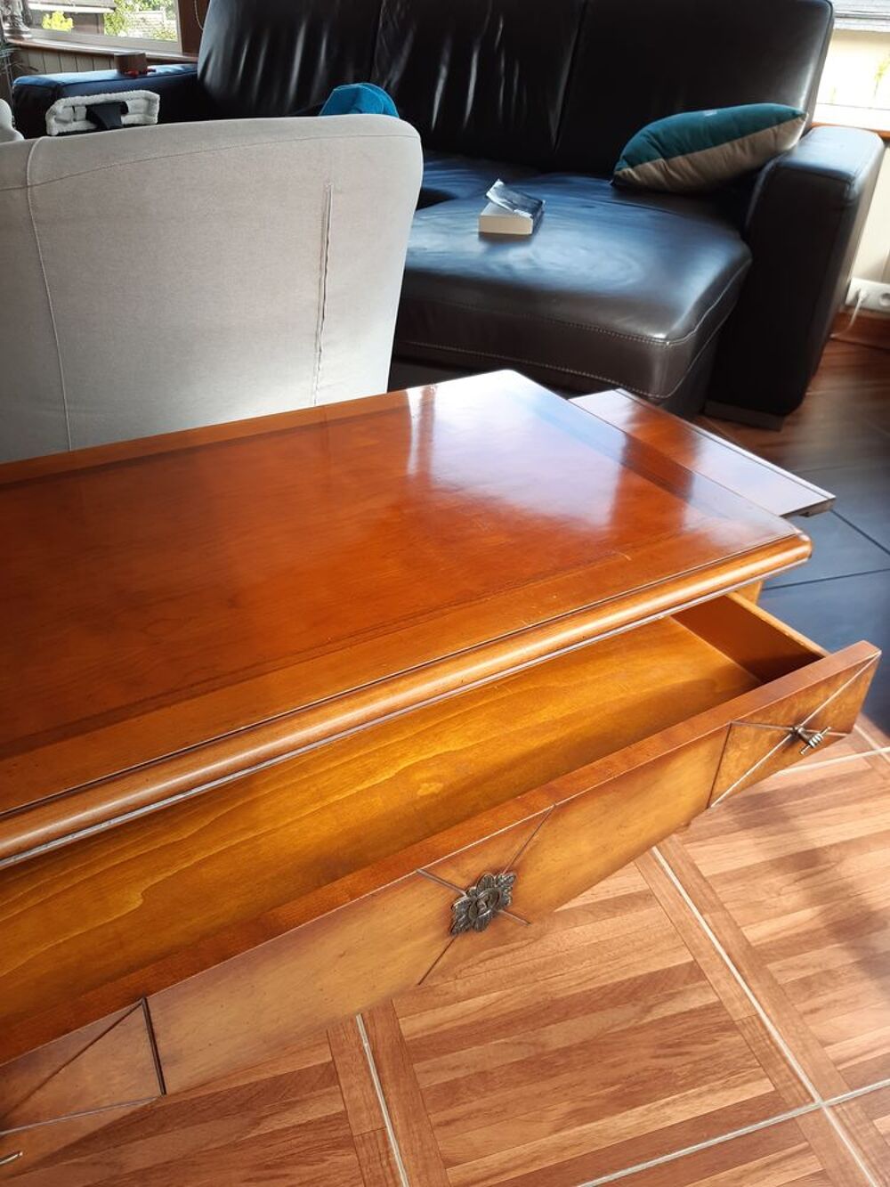 Table basse en merisier Meubles