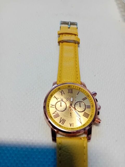 Promo Jolie montre pour femmes/filles JAUNE neuve
0 L'Isle-d'Abeau (38)