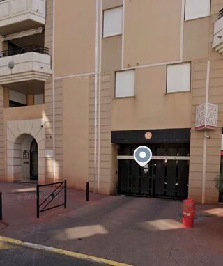  Parking / Garage à louer 12 m² Cannes