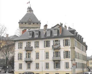 Location Appartement Magnifique T2 meublé hypercentre Chambéry Annecy