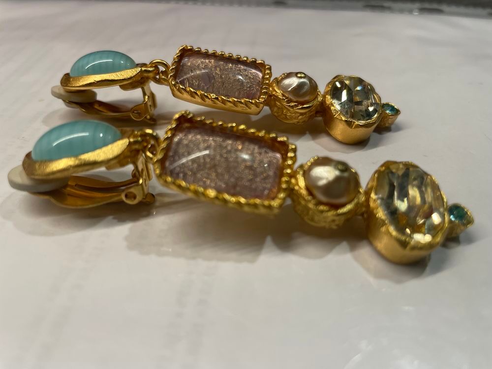 Clip dor&eacute;e cab bleu + pendant r&eacute;sine mauve perle strass CL Bijoux et montres