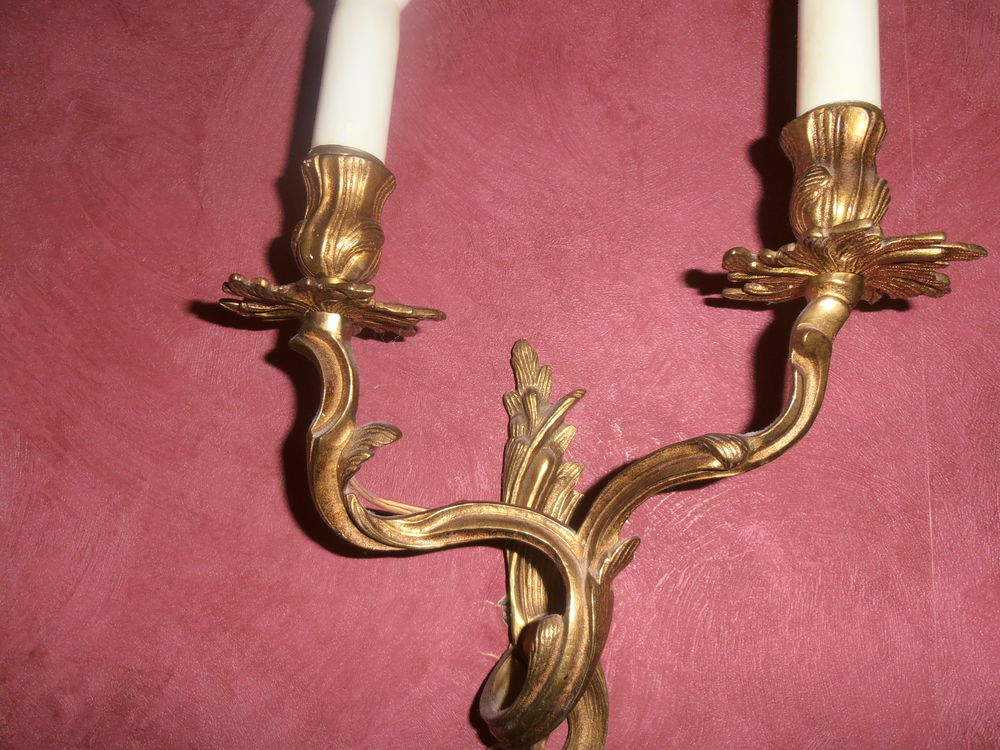 luminaires :1 paire d' appliques en bronze . Meubles