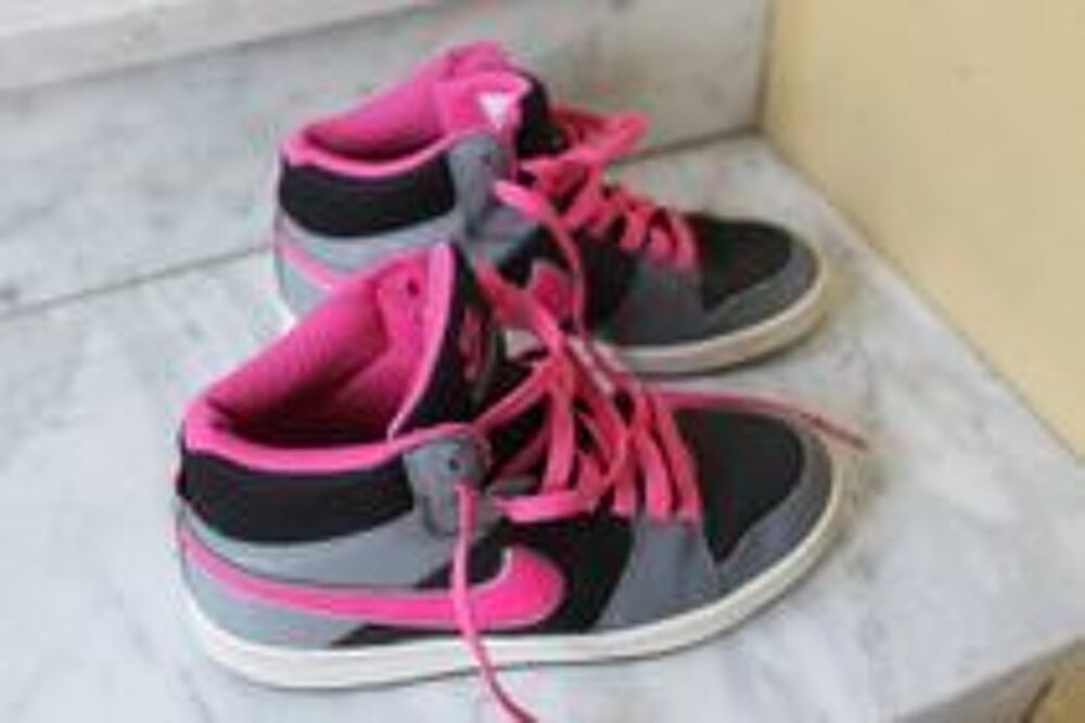 Nike montantes noires store