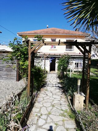  Maison  vendre 6 pices 90 m Monsempron-libos