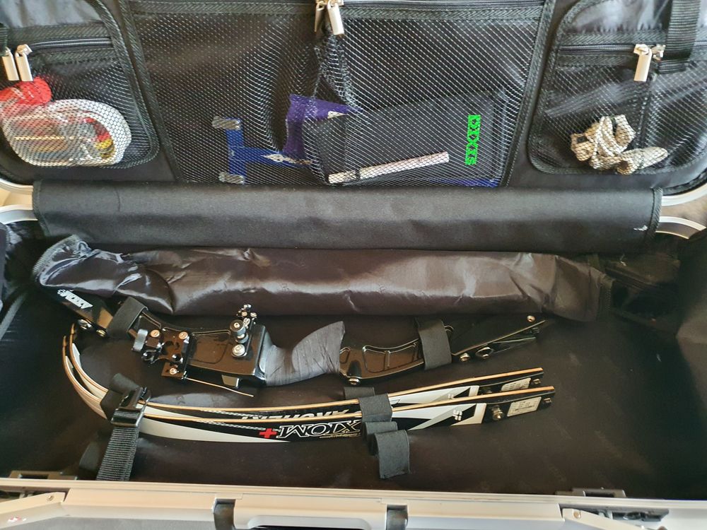 Arc avec accessoire plus valise Sports
