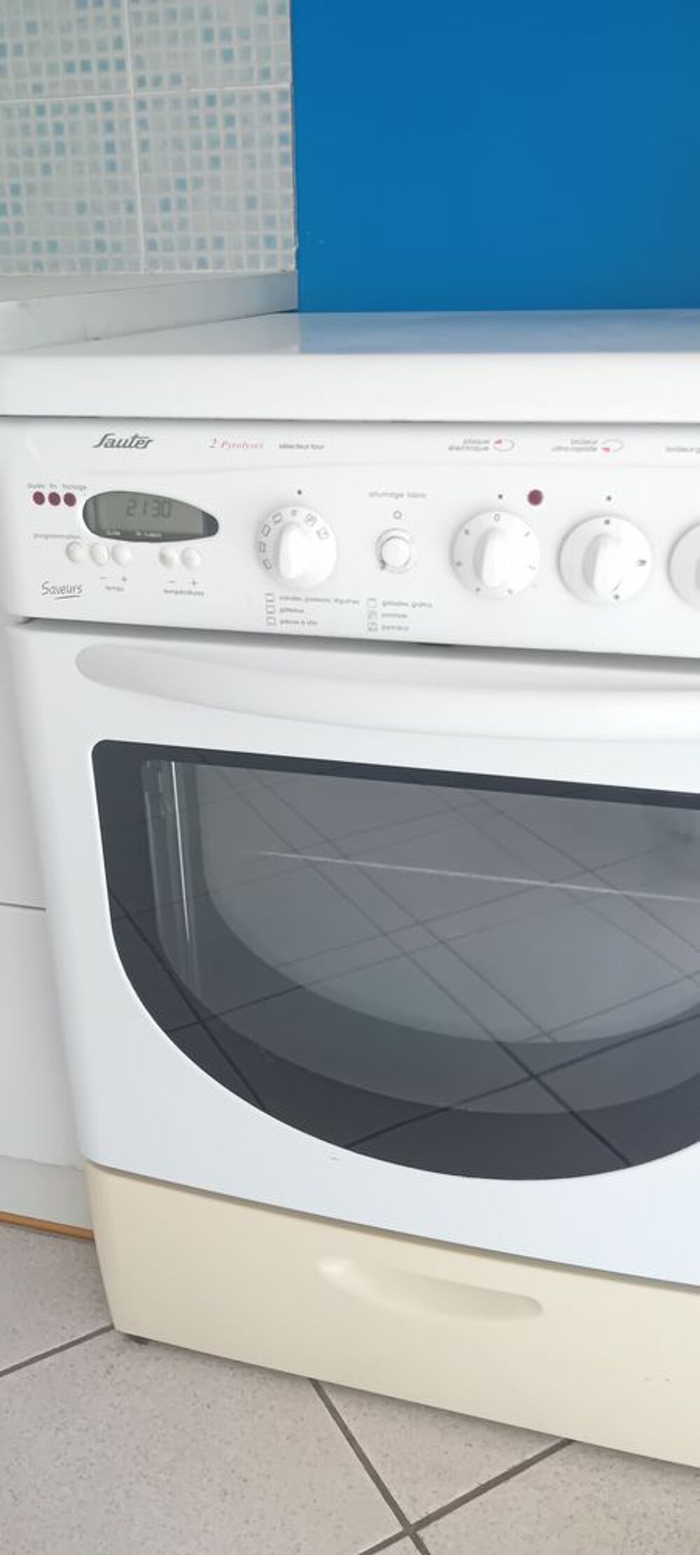 GAZINIERE SAUTER TBE AVEC PYROLISES Electroménager