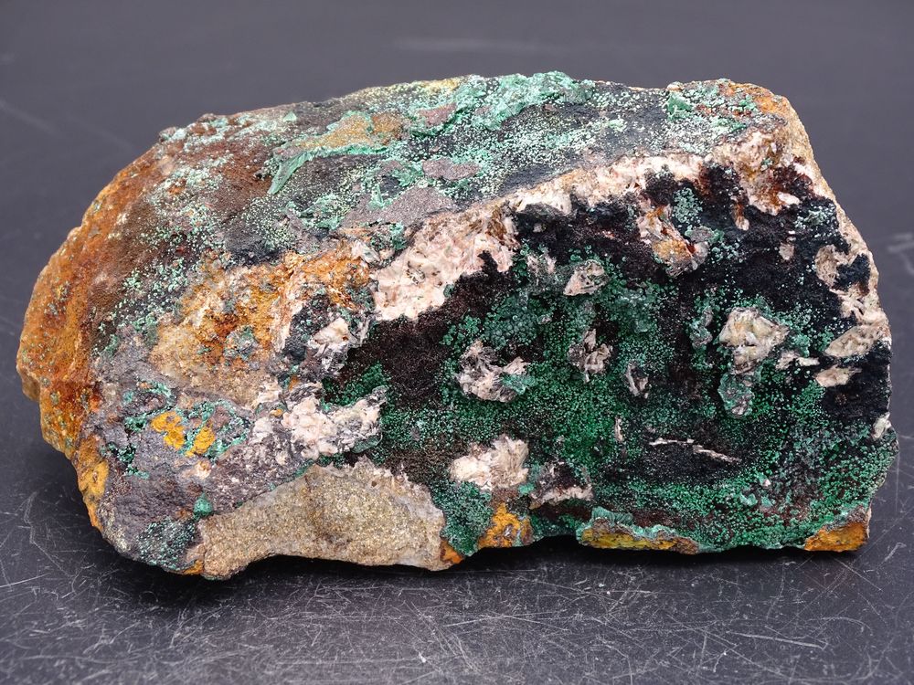 Malachite Le Mazega Saint-Rome-de-Tarn 187gr 102 x 51 x 47 m 