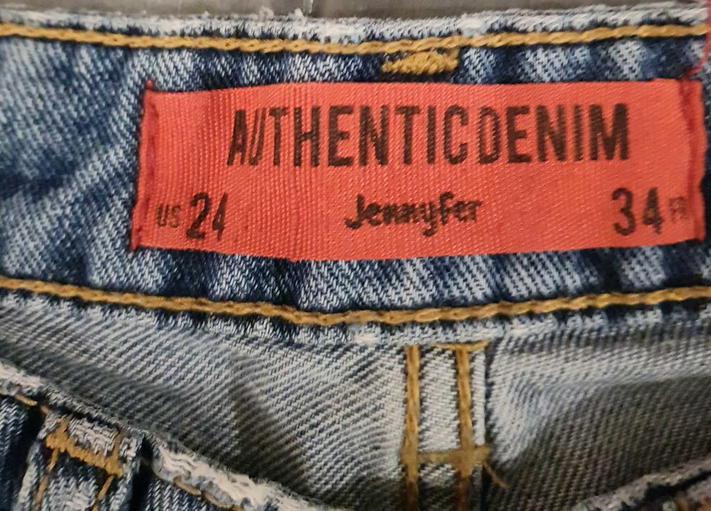 Jeans JENNYFER Vêtements