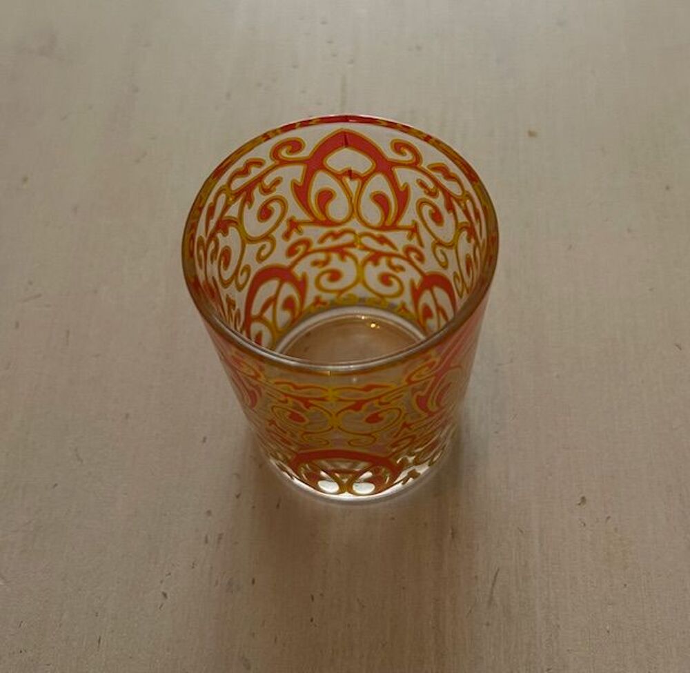 6 COUPES cristal + 6 VERRES liqueur ( jamais servis ) Cuisine