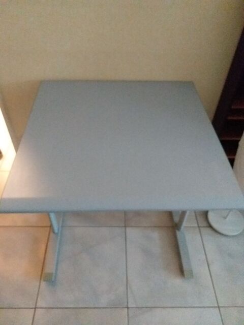 Table lnformatique carre 80cm x 80cm 50 Nantes (44)