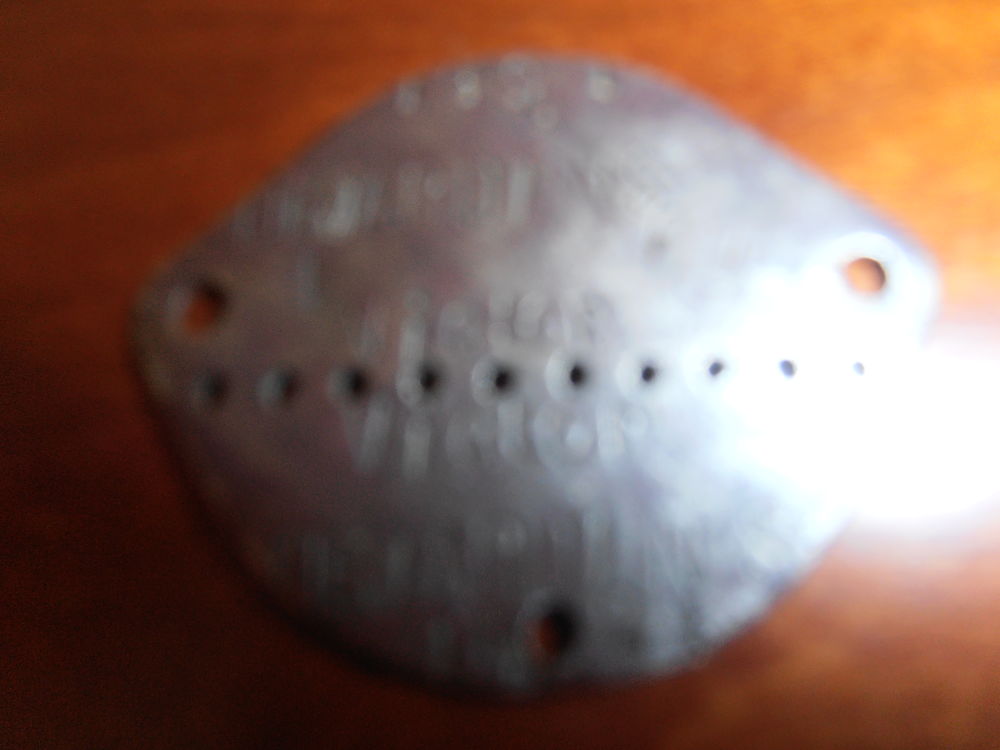 V&eacute;ritable plaque militaire (28a) 