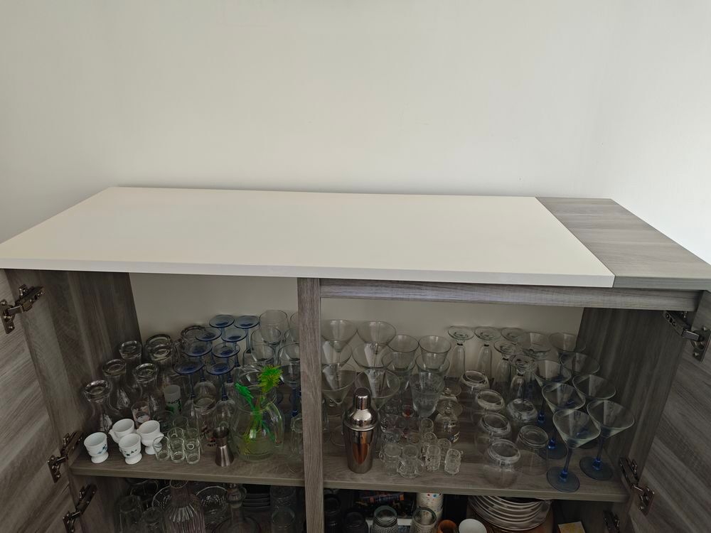 Buffet haut bois et laqu&eacute; Meubles