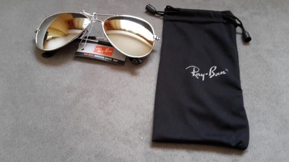 Lunettes Ray-Ban neuves Bijoux et montres