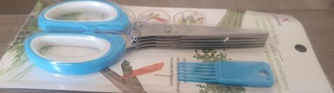 Ciseaux pour herbe aromatique Lozanne (69)