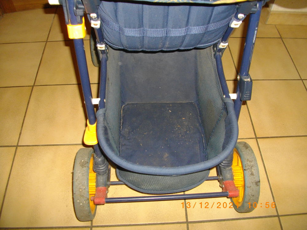POUSSETTE BAMBISOL Puériculture