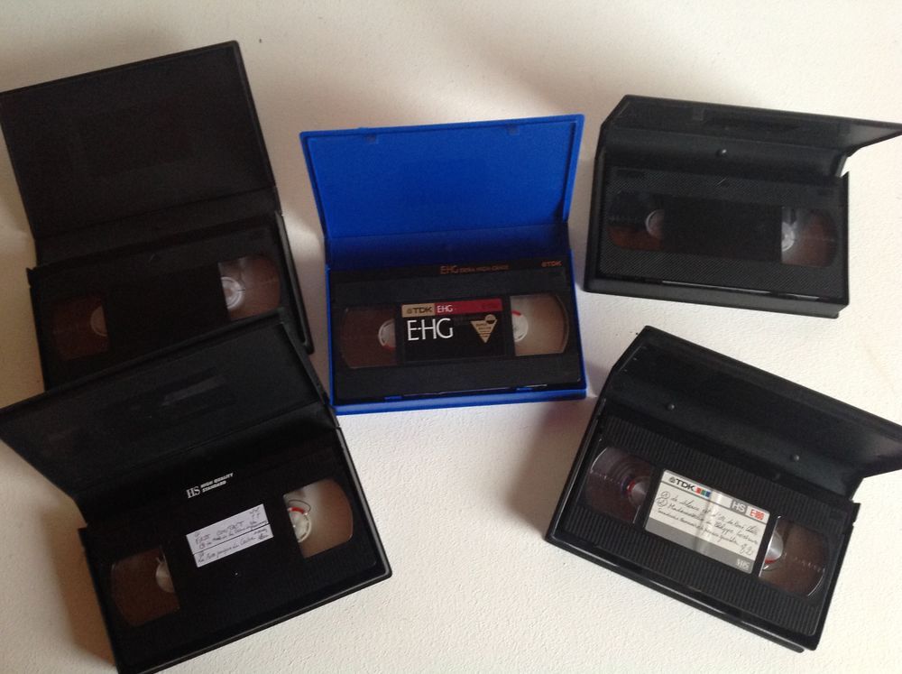 LOT DE 5 K7 VID&Eacute;OS 3 TDK 2 MAXELL 180mn Envoi possible
DVD et blu-ray