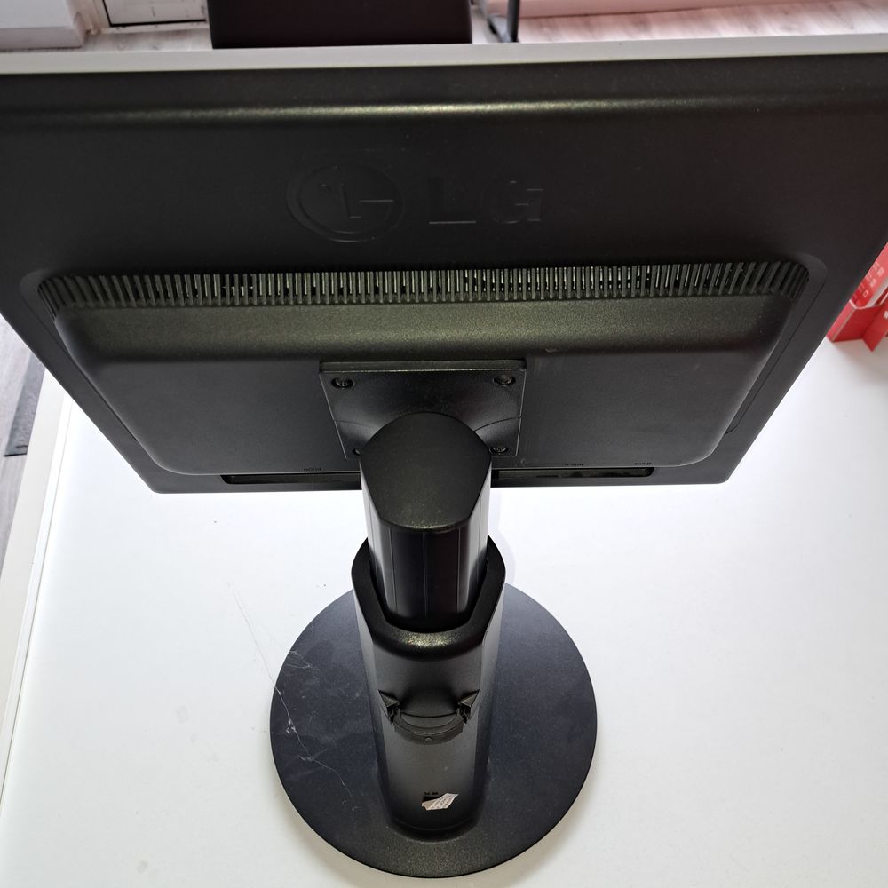 Ecran 19" Matériel informatique