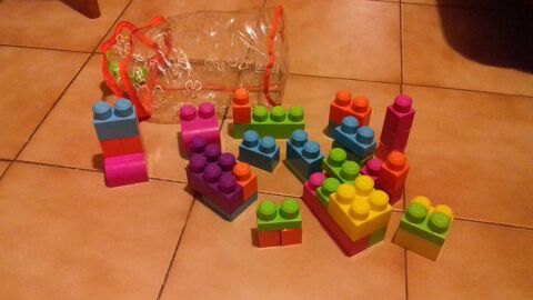 Jeu d'empilage MEGA BLOKS ( de 1 � 5 ans )
10 Sept�mes-les-Vallons (13)