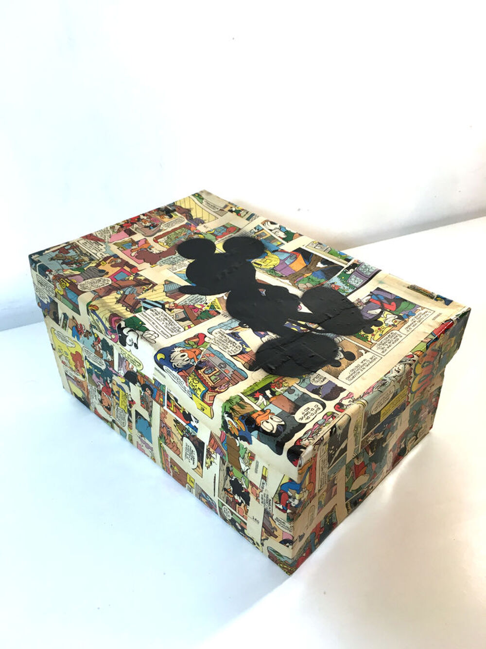 DISNEY Mickey Mouse bo&icirc;te - decoupage Décoration