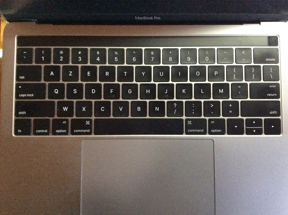 MacBook Pro Touch Bar A1706 - 2016 Matériel informatique