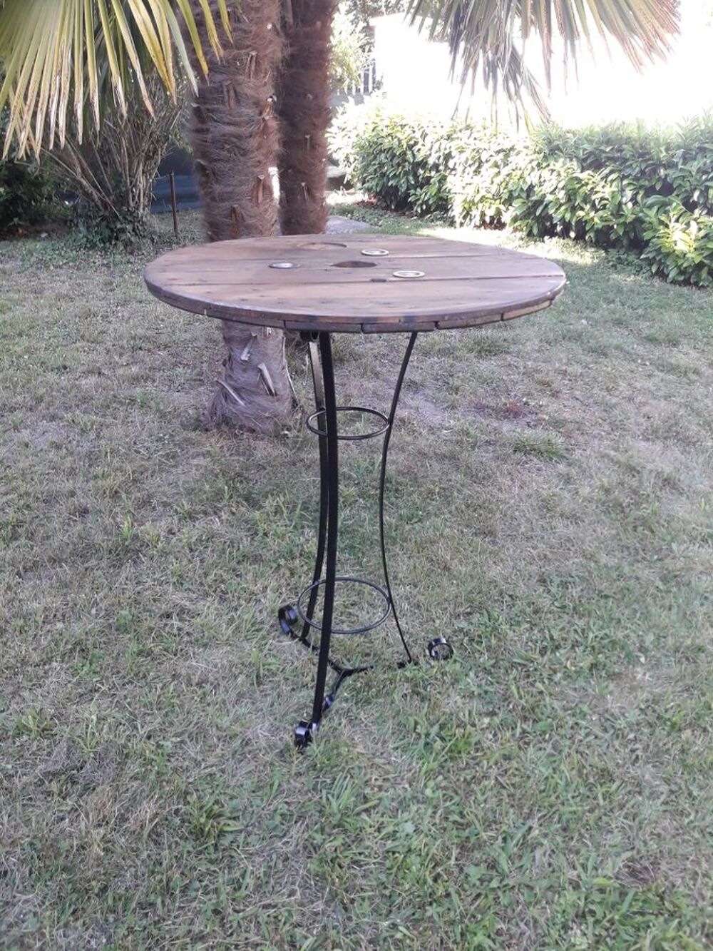 Table haute fer forg&eacute; et bois Décoration