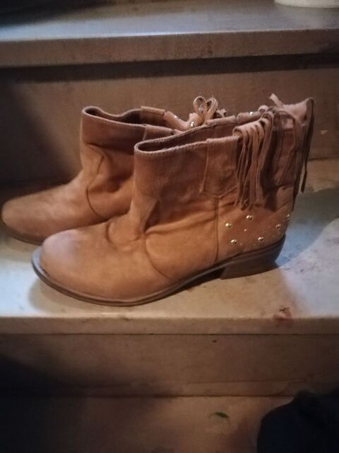 Bottines � franges  5 Pantin (93)