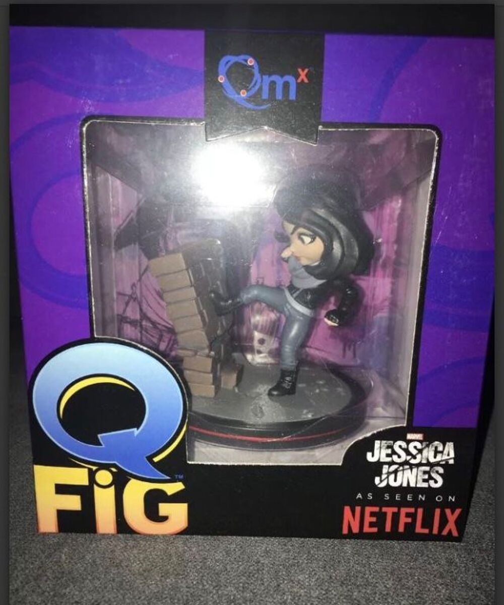 JESSICA JONES Q-Fig Marvel Diorama Figurine Quantum Defender 