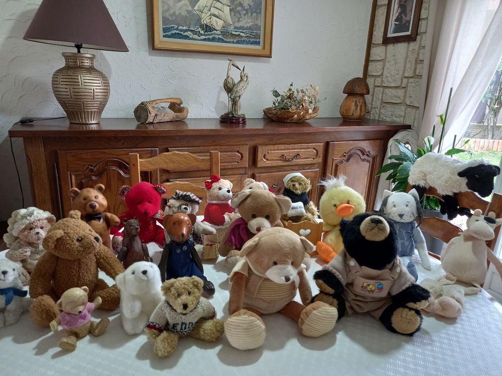 lot de peluches Jeux / jouets