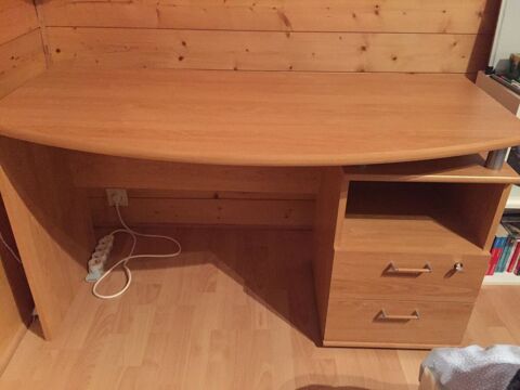 Bureau 60 Pringy (74)