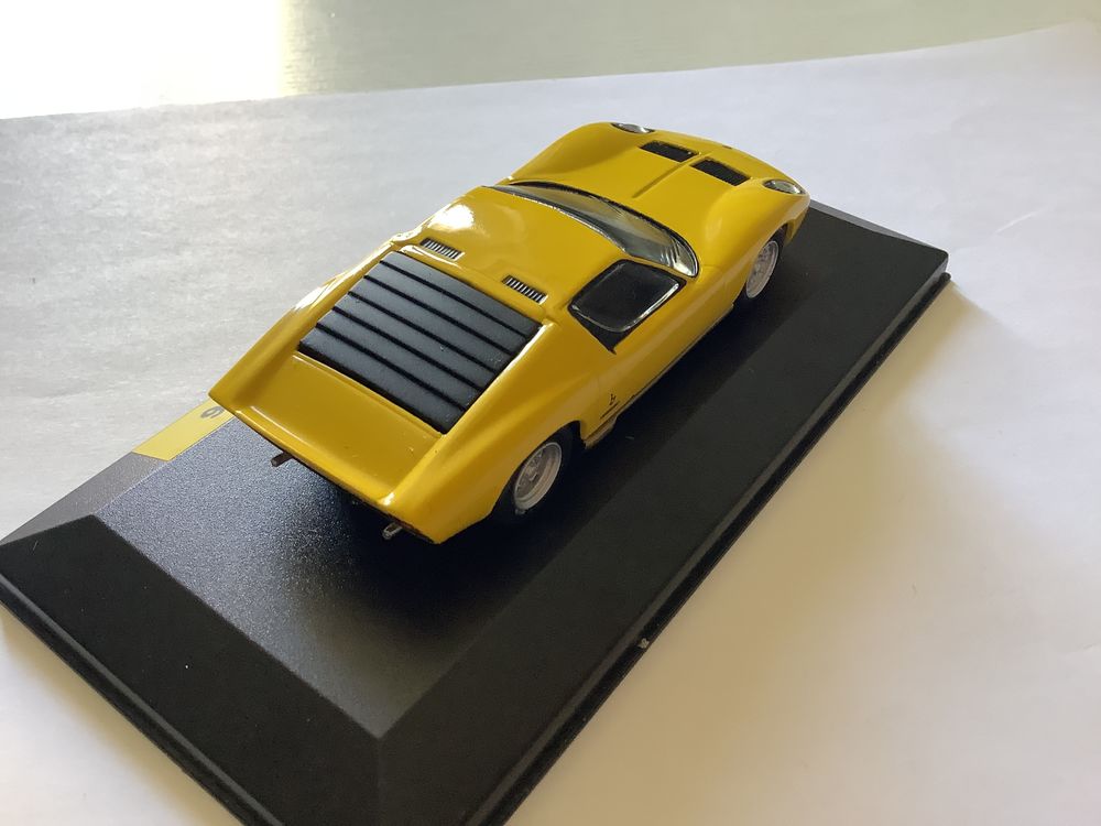 LAMBORGHINI MIURA 1966 voiture miniature 