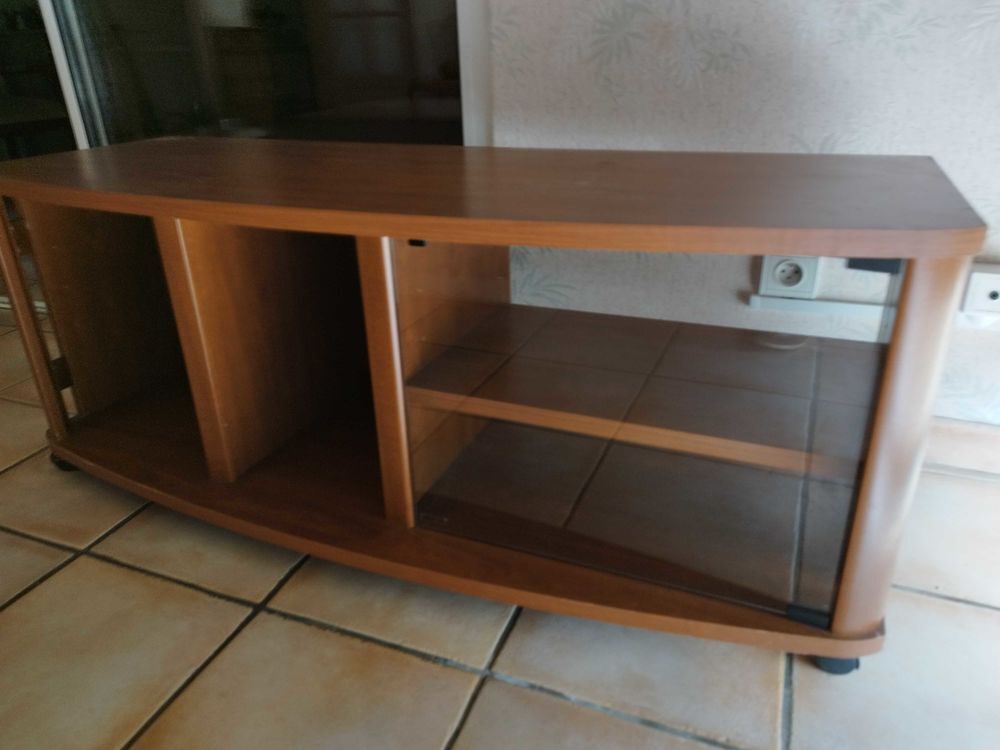 Meuble bas t&eacute;l&eacute;vision Meubles