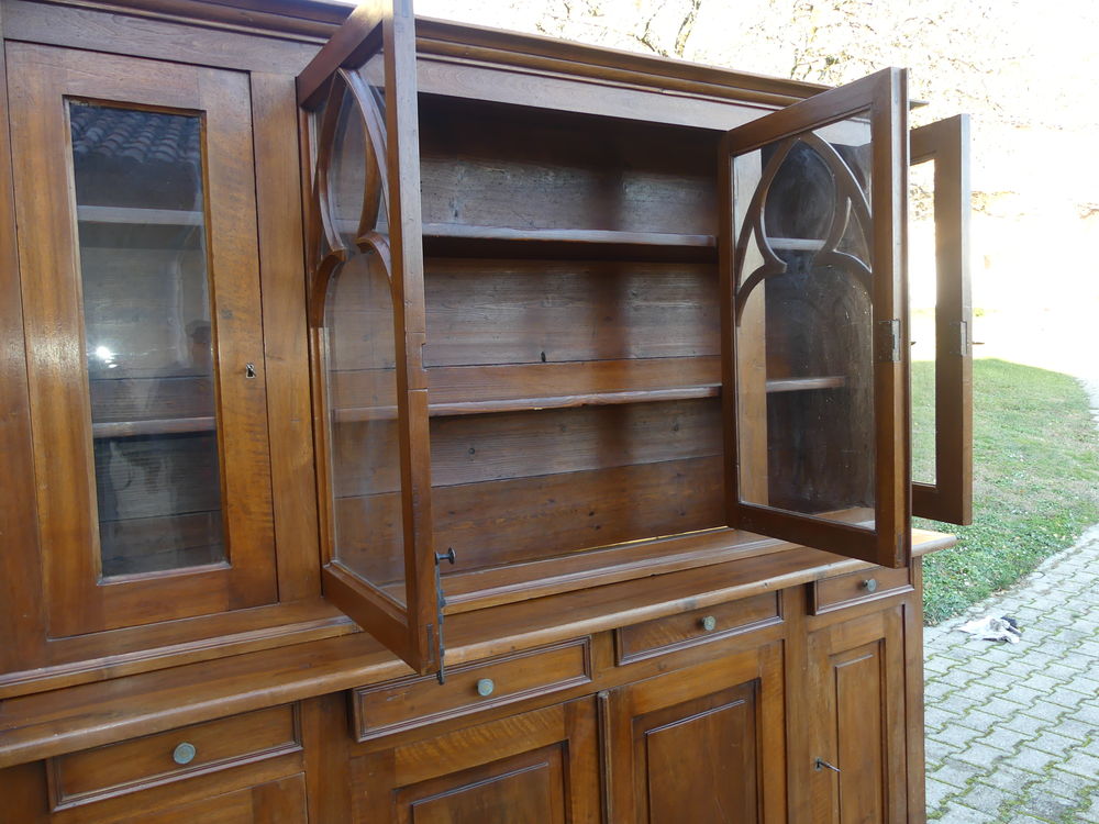 Buffet + vitrine - Bois brut - noyer Meubles