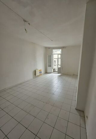 Vente Appartement A vendre grand 2 pièces quartier des Halles Laissac Montpellier