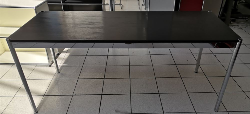 Table usm haller ch&ecirc;ne noir vernis 150 /75 Meubles